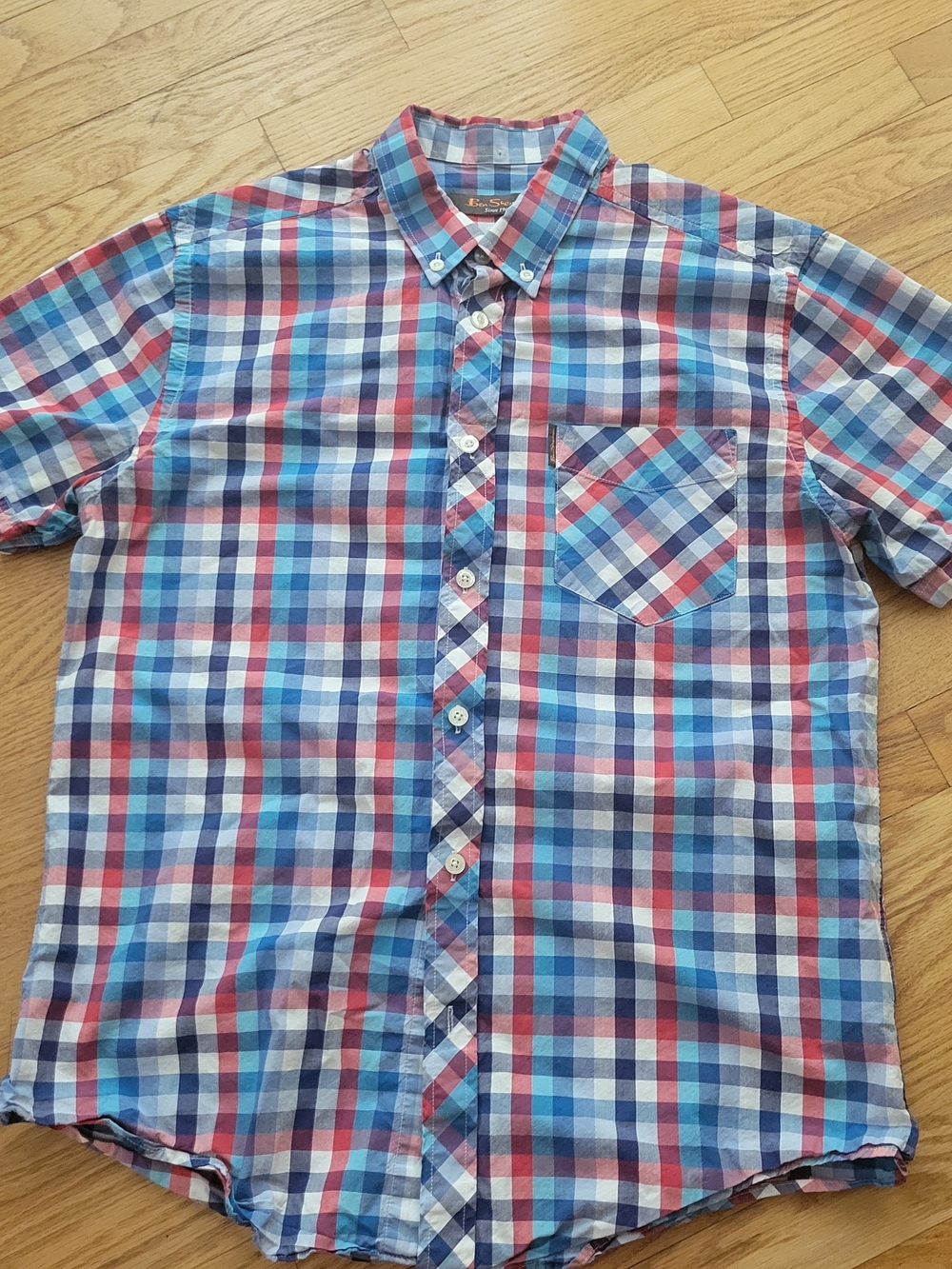 Ben Sherman Red, Blue & White Plaid Short-Sleeve Button-Down Mediun